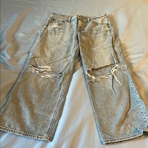 American Eagle Outfitters Distressed stovepipe Light Blue Jeans
